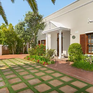  Apartment Meerendal Cottage-affordable Luxury-private Garden With Pool & Hot Tub South Africa